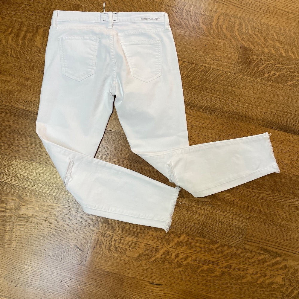 Current/Elliott-size 26- distressed knees - Picture 7 of 9